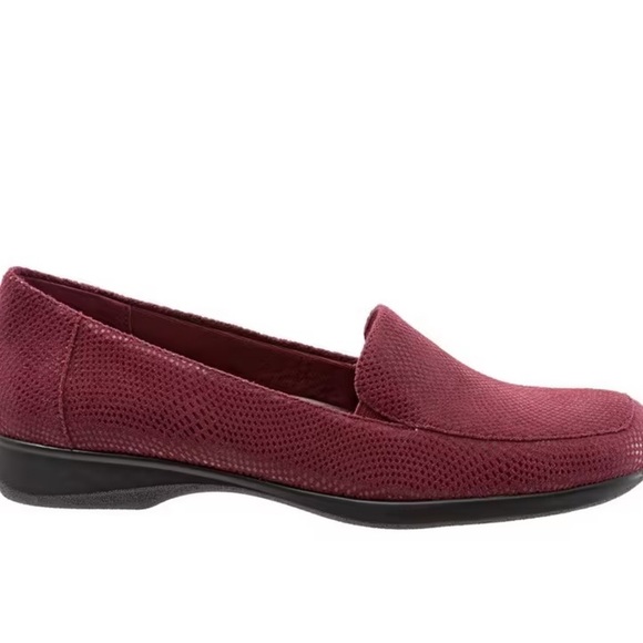 WOMEN'S TROTTERS JENN MINI DOTS FLATS 9N narrow (new in box) - Picture 7 of 11